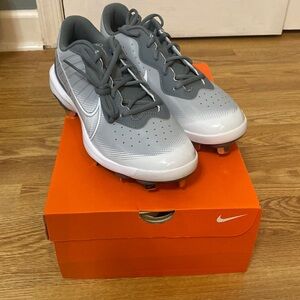 NIB Nike Men’s Baseball Cleats Alpha Hurache Varsity 4 Low Size 10